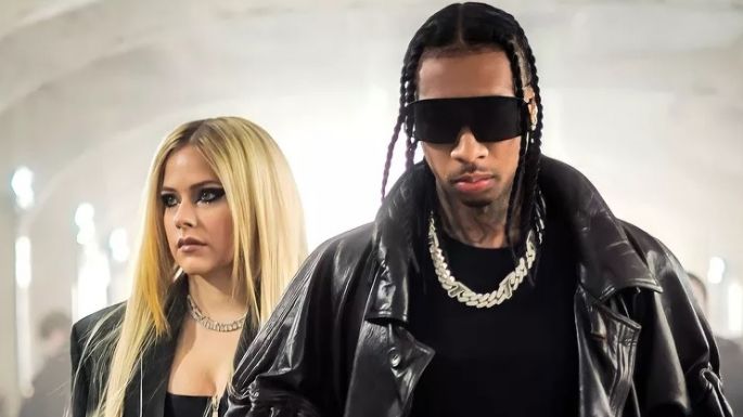 Avril Lavigne y Tyga están "muy enamorados la uno del otra" revelan fuentes cercanas a la pareja