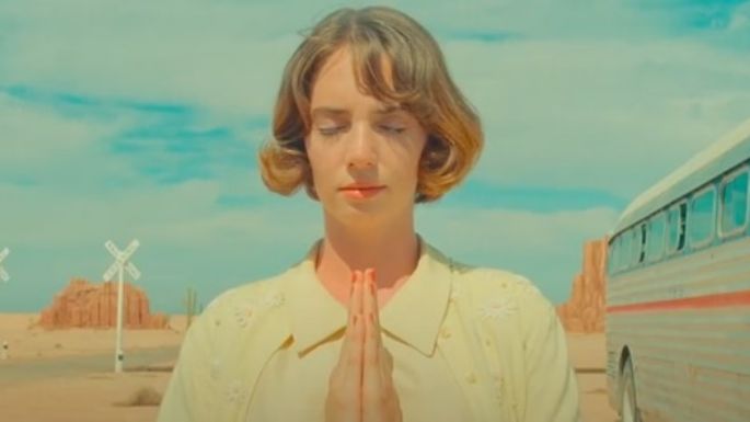 Maya Hawke, Steve Carell y más protagonizan el trailer de 'Asteroid  City', lo nuevo de Wes Anderson