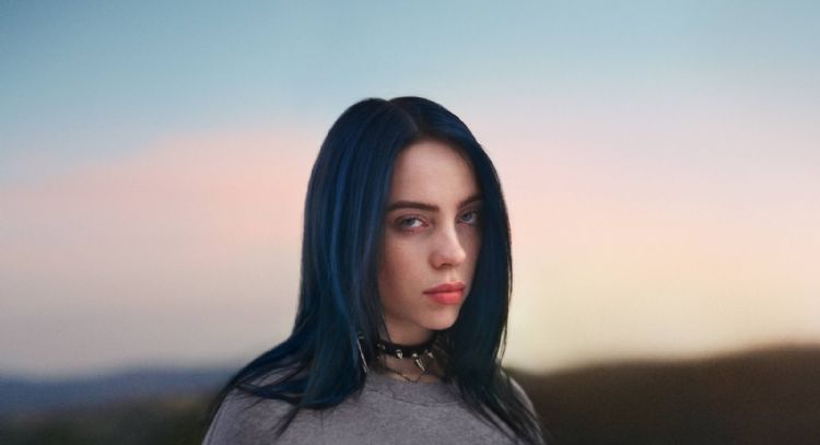 Billie Eilish elimina las apps de redes sociales de su celular y dice el por qué