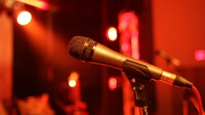 Famosa cantante de pop saca el glamour y luce destacado look rosa en Instagram