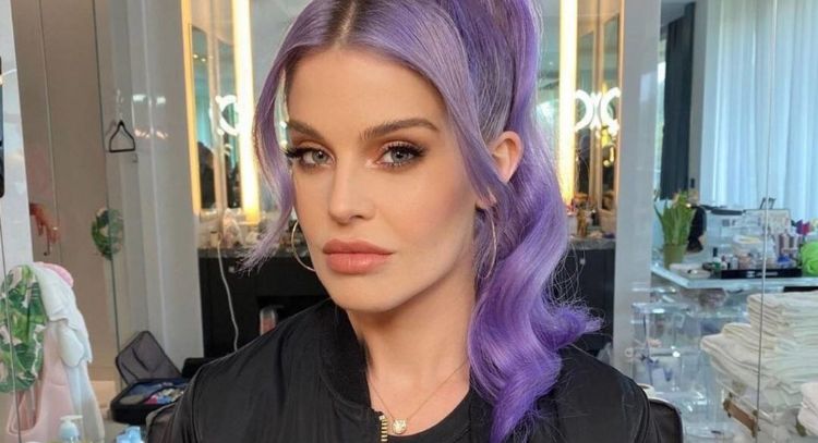 Kelly Osbourne publica la primera foto con su bebé mientras sale con su hermano