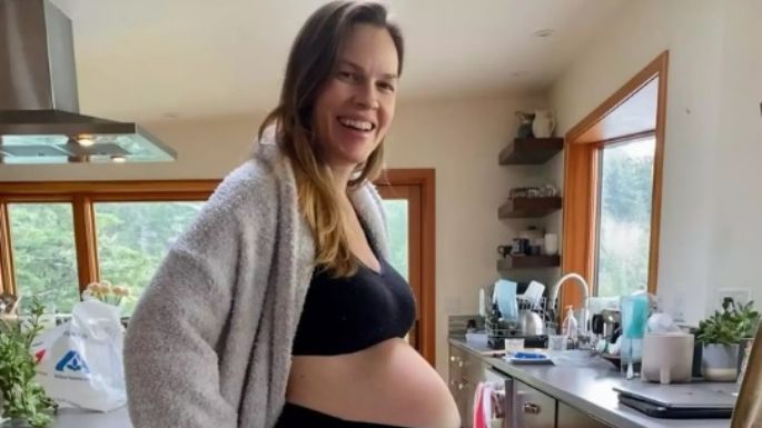 Hilary Swank tiene gemelos a los 48 años, un niño y una niña; muestra su primera foto familiar