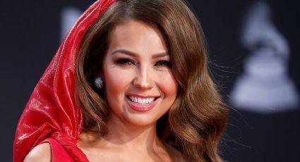 FOTO: Thalía aparece en Instagram y deslumbra con este increíble 'outfit' claro; así lo presume