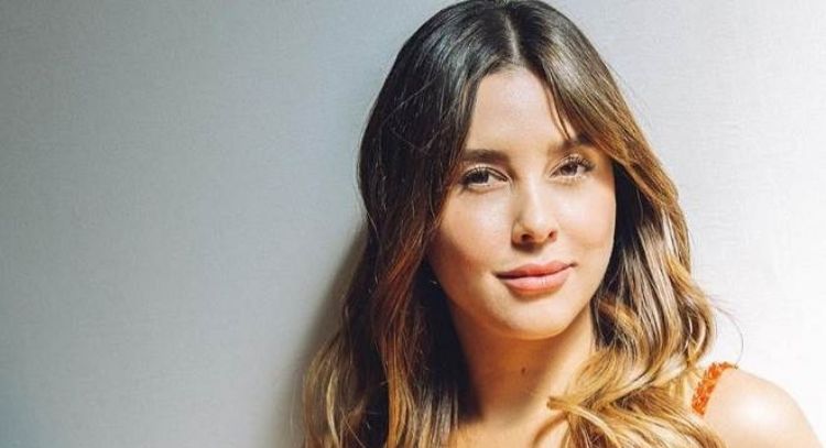 Paulina Goto posa para destacada revista de moda y enamora con su increíble 'look' de primavera