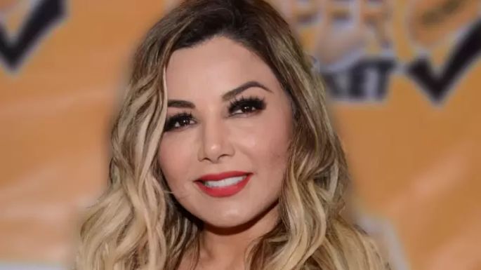 FOTO: Aleida Núñez derrocha glamour en Instagram al mostrarse enfundada en sofisticado vestido rojo