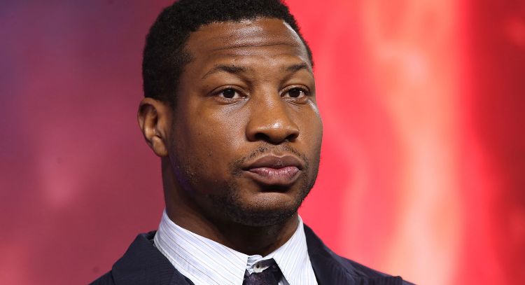 Acusadora de Jonathan Majors recibe una orden de protección tras la presunta disputa de violencia