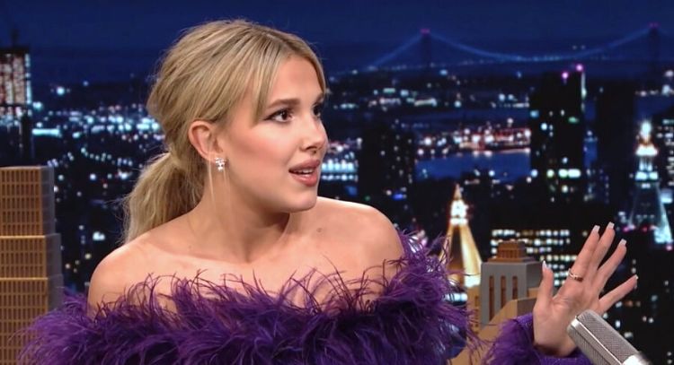 Millie Bobby Brown luce su esbelta figura en Instagram al anunciar la expansión de su línea de ropa