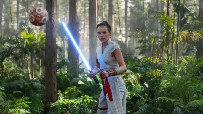 La franquicia de 'Star Wars' tendrá 3 nuevas películas; Daisy Ridley regresará como una maestra Jedi