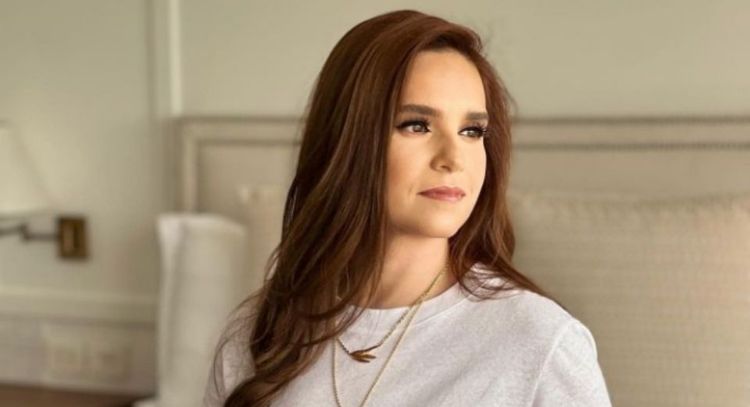 Tras dejar Televisa, Tania Rincón reaparece en Instagram y enamora con este coqueto 'look' café