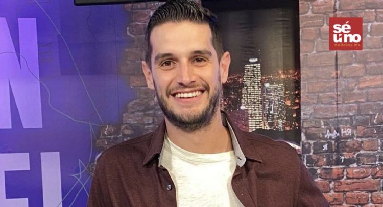 El polémico conductor Adrián Marcelo es acusado de presunto abuso y el respondería de esta forma