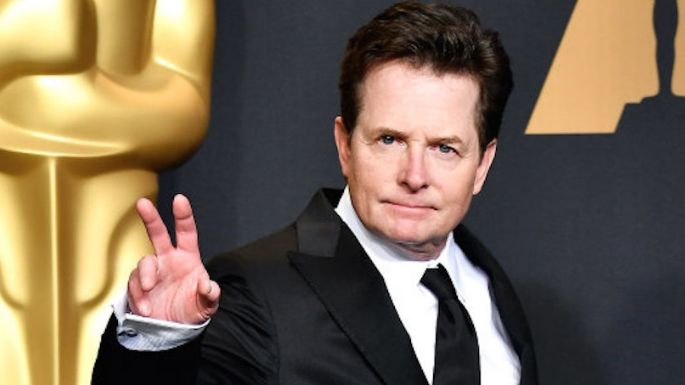 Terrible: Michael J. Fox revela que se ha roto varios huesos y casi pierde un dedo por el Parkinson