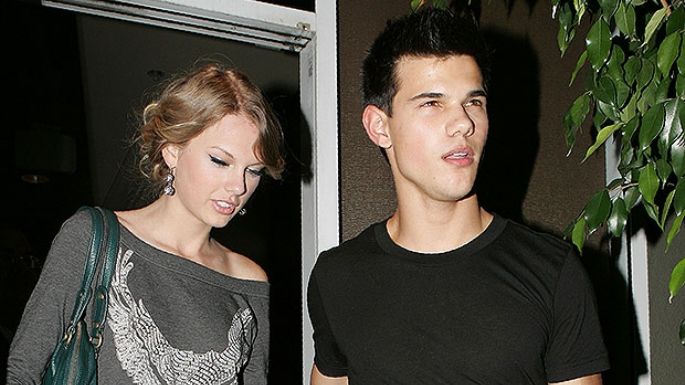 Taylor Lautner reacciona al siguiente relanzamiento de su ex Taylor Swift; “rezando por John”, dijo