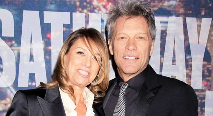 Por su 34 aniversario, esposa de Jon Bon Jovi, Dorothea, bromea sobre su vida íntima con el cantante