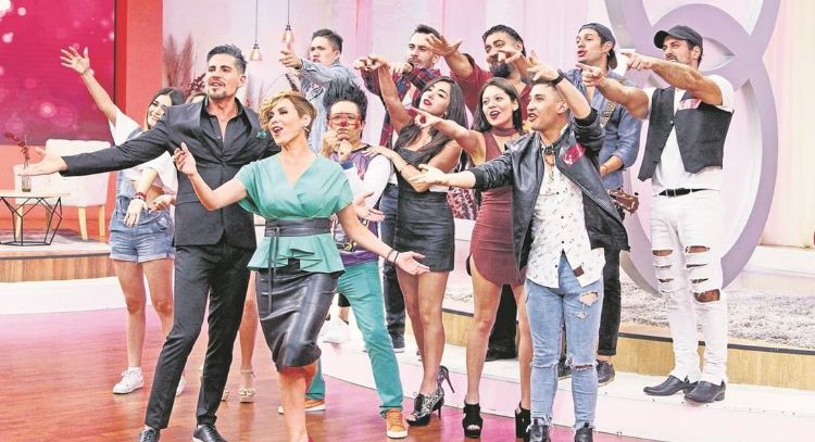 VIDEO: Estrella de 'Enamorándonos' debuta como boxeador y termina en la lona por brutal nocaut