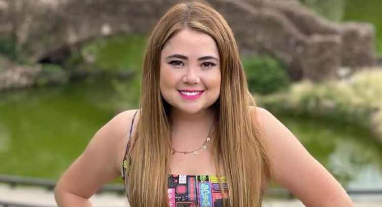 Mariana Botas pone de cabeza Instagram al modelar desde Acapulco con bañador estilo 'Barbie'