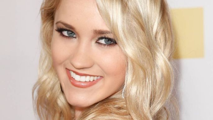 Emily Osment de 'Hannah Montana' anuncia su compromiso con Jack Anthony; así es su lindo anillo