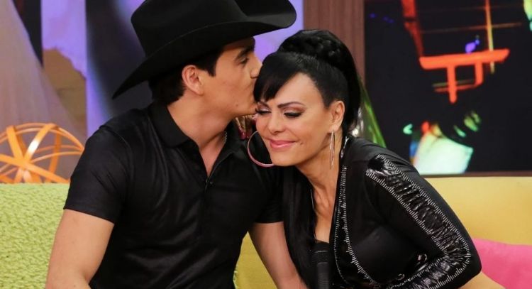 Maribel Guardia al fin confirma donde descasarán las cenizas de su fallecido hijo Julián Figueroa