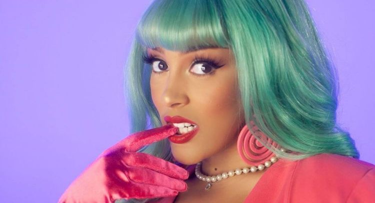 Doja Cat sorprende en las redes con tatuajes extraños que generan controversia entre sus fans