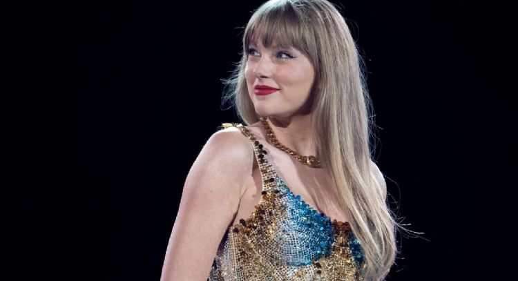 Acusan a Taylor Swift de acumular miles de dólares en multa por basura fuera de su propiedad
