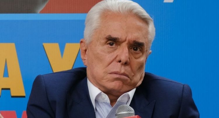 El cantante Enrique Guzmán asegura que Apolo si es su nieto: "Lo tiene escondido la pin... vieja"