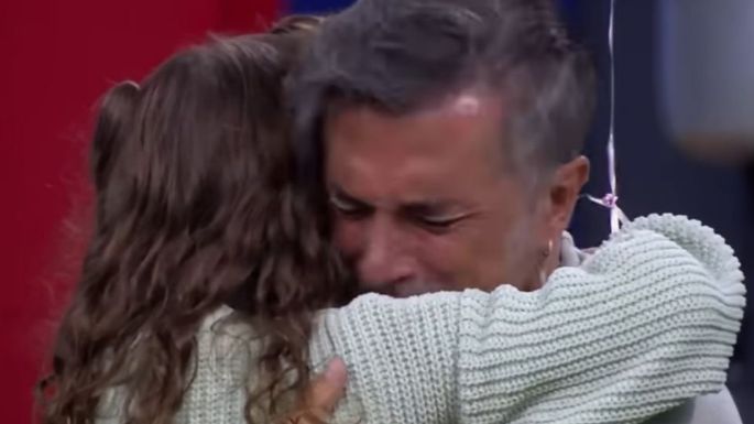 'La Casa de los Famosos México': Sergio Mayer llora al reencontrarse con uno de sus seres queridos