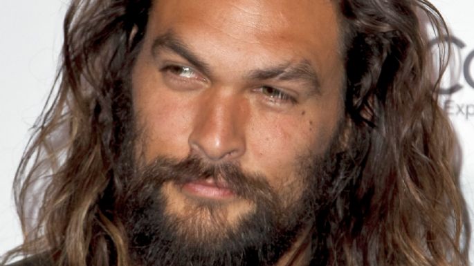 Jason Momoa hace llamado urgente: "No Viajen a Maui" mientras incendios forestales devastan la isla