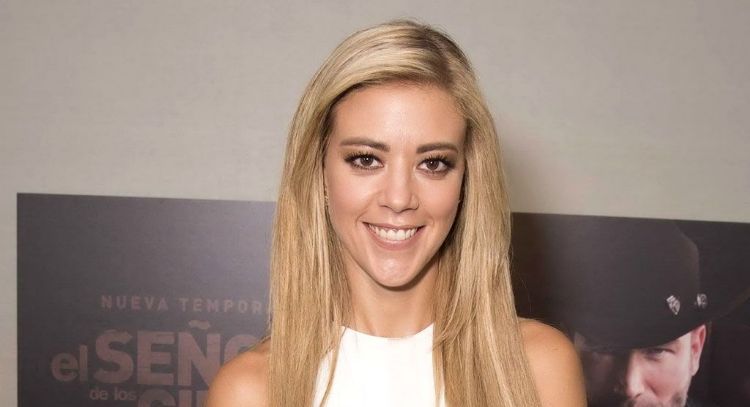 Fernanda Castillo demuestra cómo lucir espectacular con este coqueto 'look' claro desde Instagram