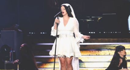 Lana Del Rey deleita a sus fans con un vestido de novia en el Foro Sol y da una noche melancólica