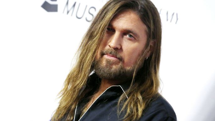 Billy Ray Cyrus debuta con su joven prometida en evento tras el matrimonio de su exesposa Tish Cyrus