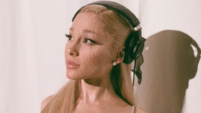 Ariana Grande celebra el aniversario de 'Yours Truly' con una actuación en vivo de 'Baby I'