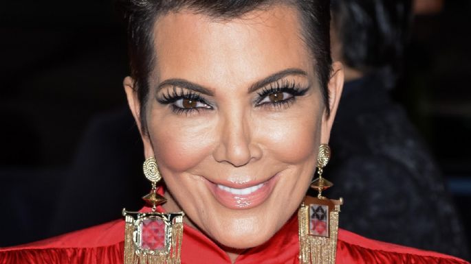 Arremeten contra Kris Jenner y su maquillista en las redes por supuestamente retocar fotos con IA