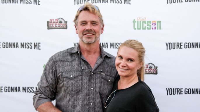 John Schneider, actor de 'Smallville' revela la mentira que dijo a su esposa antes de que muriera