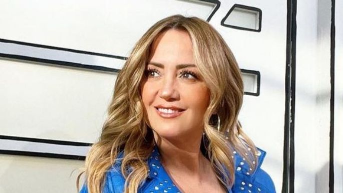 Televisa: Andrea Legarreta llega al programa 'Hoy' y enamora con este coqueto 'look' de temporada