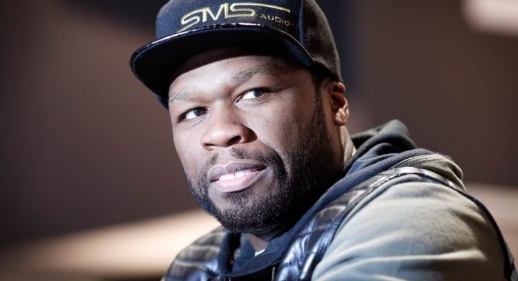 Comienzan investigación criminal contra 50 Cent por lesionar a una mujer con un micrófono