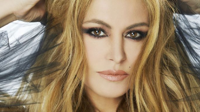 Paulina Rubio revela lo que la a ayudado con la muerte de su madre, Susana Dosamantes