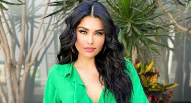 Kristal Silva regresa a TV Azteca y da cátedra de estilo con este coqueto conjunto verde; así posa