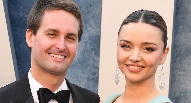 ¡Felicidades! La modelo Miranda Kerr anuncia con alegría su cuarto embarazo: ¡Es un Niño!