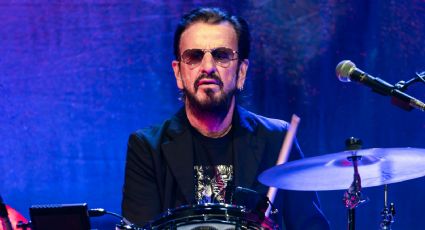 VIDEO: Ringo Starr sufre caída en pleno concierto sobre el escenario: "Me caí para decirte esto"