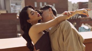 ¡Puro amor! Peso Pluma y Kenia Os celebran 9 meses de noviazgo y lo presumen