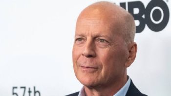 Emma Heming, esposa de Bruce Willis, asegura que sus hijas no están preparadas aún para la pérdida