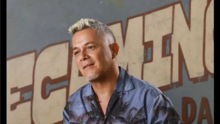 Alejandro Sanz comparte que está pasando por lo que él cree que es un vacío emocional