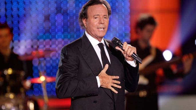 Julio Iglesias niega las acusaciones en su contra tras escándalo de presuntos abusos