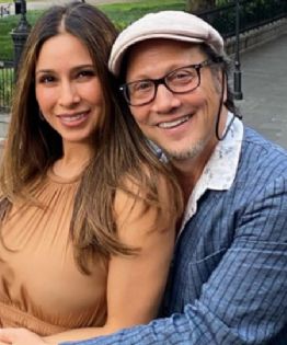 Tras 15 años de matrimonio, Rob Schneider y su esposa Patricia Azarcoya se han divorciado